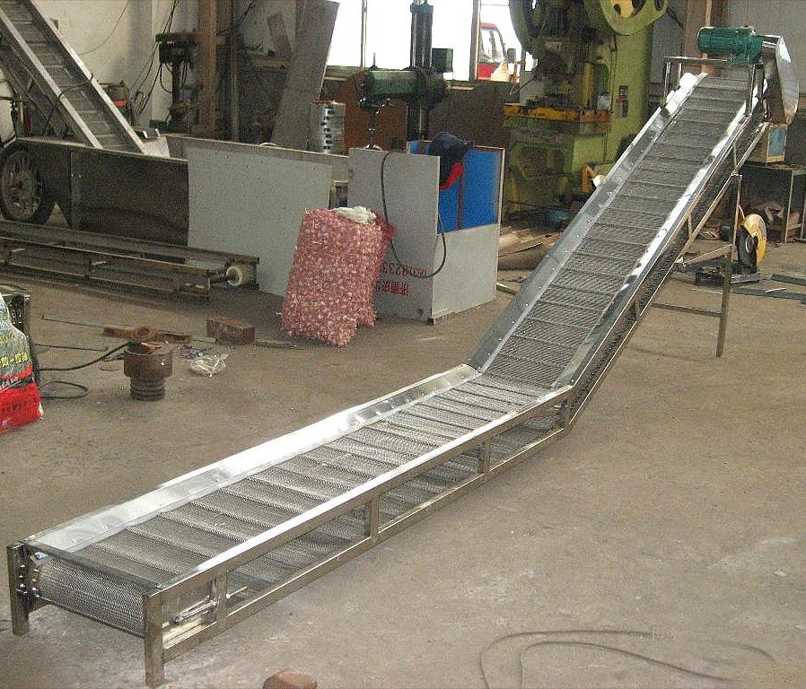 輸送機(jī)